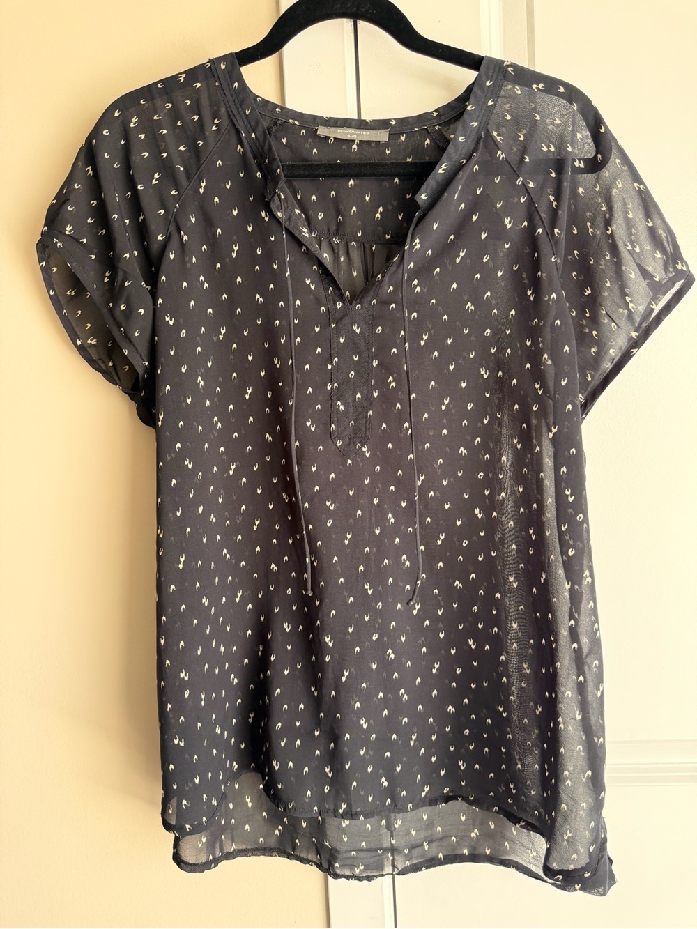 Denver Hayes Shear Black Short-Sleeve V-Neck Blouse with White Dot Print